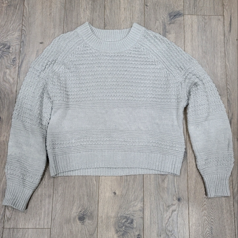 Universal Thread Women's Grey Sweater Large